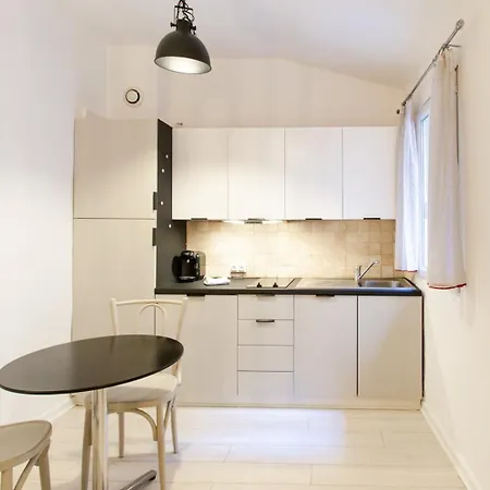 Appartement Jolie - Proche Promenade Des *