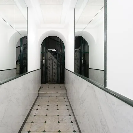 Jolie - Proche Promenade Des